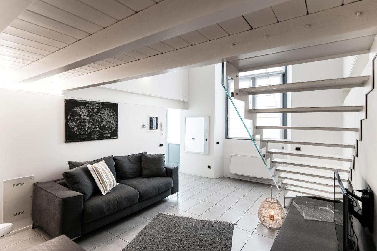 Como City Loft - Bymyhomeinكومو المظهر الخارجي الصورة